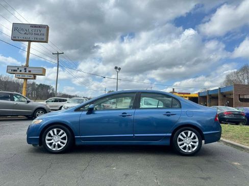 Used 2011 Honda Civic LX image 8