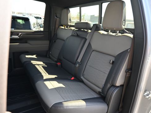 Used 2026 Chevrolet Silverado 2500 ZR2 w/ LPO, Dark Essentials Package image 11