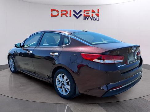 Used 2016 Kia Optima LX image 3