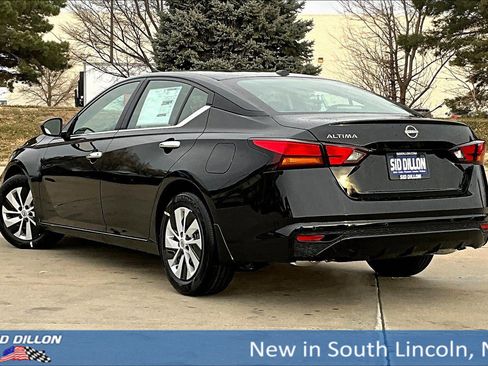 New 2025 Nissan Altima 2.5 S image 3