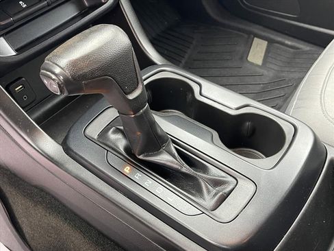 Used 2018 Chevrolet Colorado W/T w/ Custom Special Edition image 23