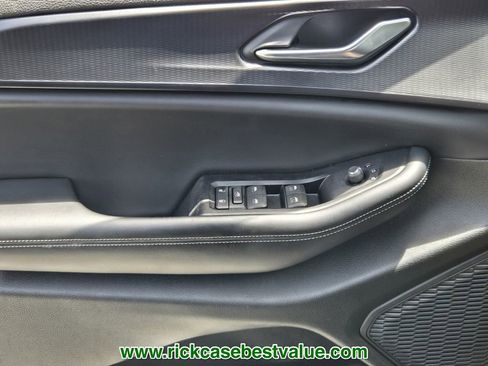 Used 2024 Jeep Grand Cherokee Laredo AWD/4WD image 31