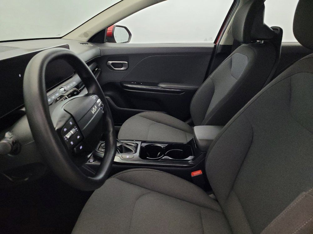 Used 2025 Kia K4 FWD image 17