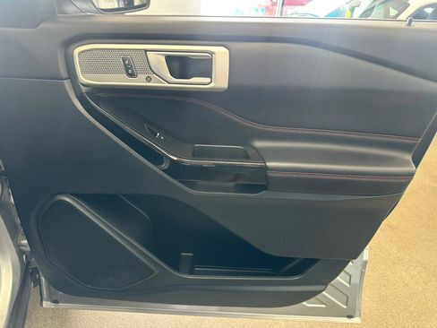 Used 2022 Ford Explorer ST-Line w/ Class IV Trailer Tow Package image 44