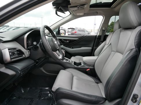 Certified 2025 Subaru Outback Limited AWD/4WD image 31