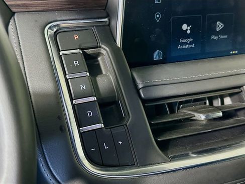 Used 2024 Chevrolet Tahoe LT image 19