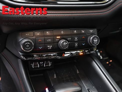 Used 2025 Dodge Durango GT AWD/4WD image 20