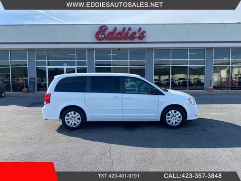 Used 2015 Dodge Grand Caravan SE w/ Quick Order Package 29E SE FWD image 1