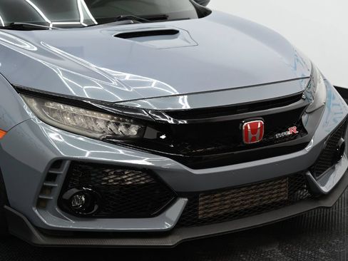 Used 2019 Honda Civic Type R image 8