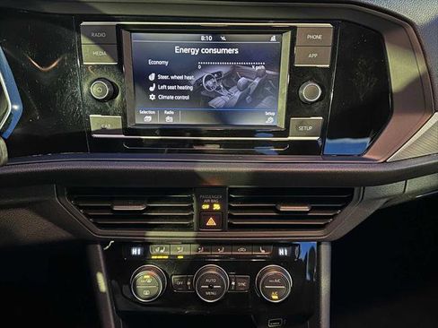 Used 2019 Volkswagen Jetta R-Line w/ R-Line Cold Weather Package image 25