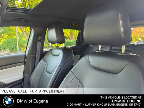 Used 2025 Jeep Compass Limited w/ Elite Group AWD/4WD image 25