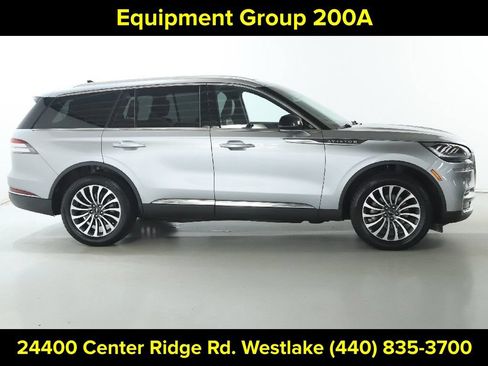 Certified 2023 Lincoln Aviator Reserve AWD/4WD image 11
