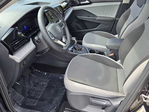 Certified 2024 Volkswagen Taos S FWD image 10