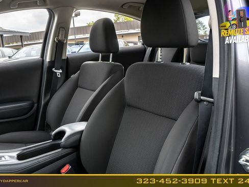 Used 2016 Honda HR-V LX image 12