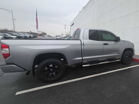Used 2018 Toyota Tundra SR5 image 8