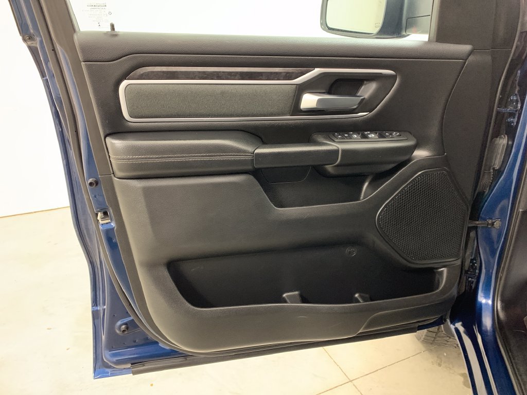 Used 2023 RAM 1500 Big Horn AWD/4WD image 6