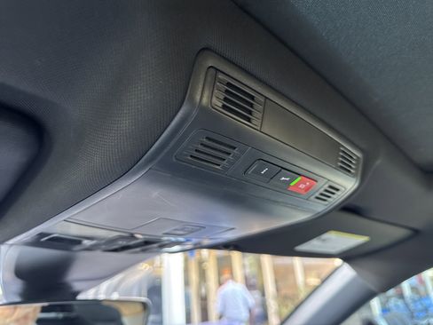 Used 2024 Volkswagen Tiguan SE R-Line image 24