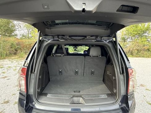 Certified 2021 Chevrolet Tahoe RST w/ Luxury Package AWD/4WD image 31
