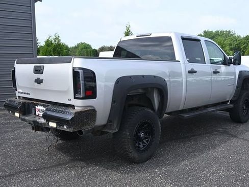 Used 2011 Chevrolet Silverado 2500 LT w/ Interior Plus Package AWD/4WD image 5