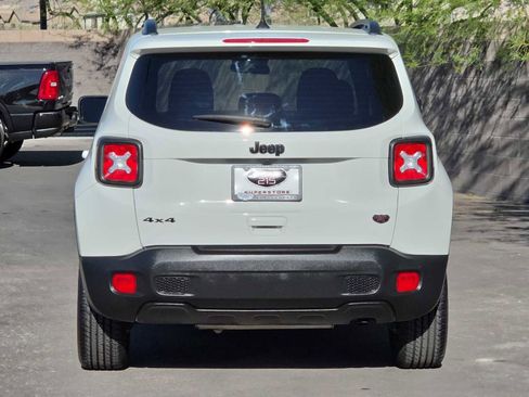 Used 2023 Jeep Renegade Altitude image 8
