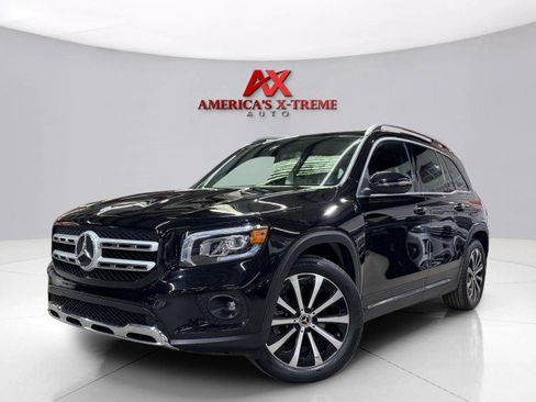 Used 2021 Mercedes-Benz GLB 250 image 3