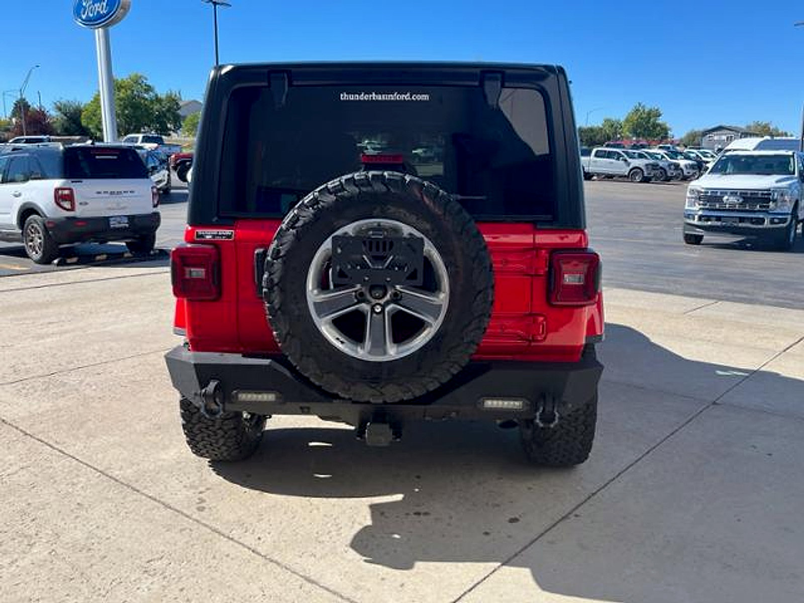 Used 2022 Jeep Wrangler Unlimited Sahara w/ Safety Group AWD/4WD image 6
