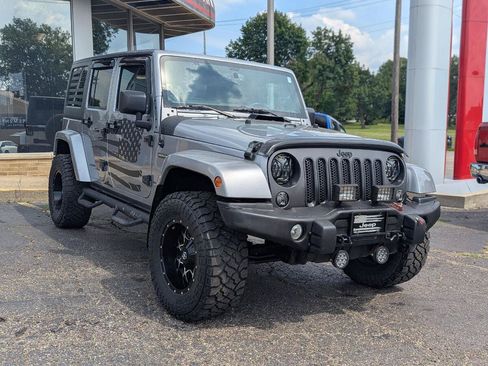 Used 2018 Jeep Wrangler Unlimited Sport AWD/4WD image 1