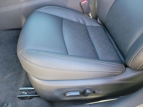 New 2025 Nissan Altima 2.5 SL image 12