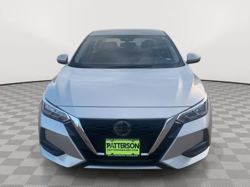 Used 2023 Nissan Sentra SV image 2