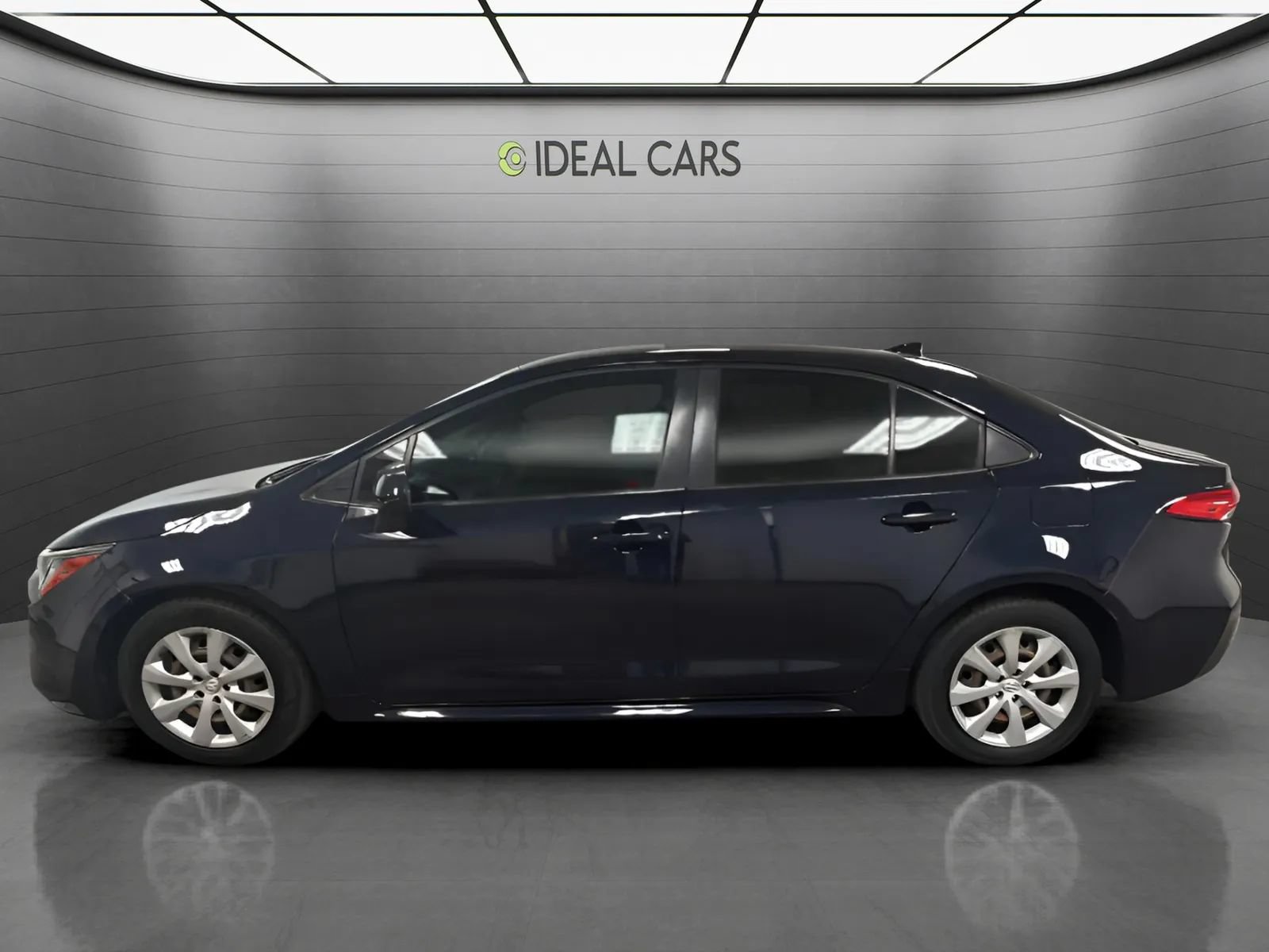 Used 2020 Toyota Corolla LE w/ Carpet Mat Package (TMS) FWD image 8