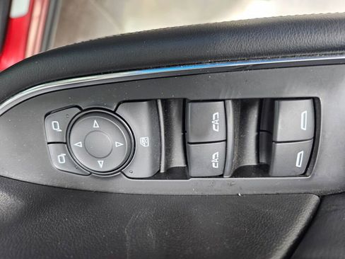 Used 2023 Buick Envision Avenir AWD/4WD image 28