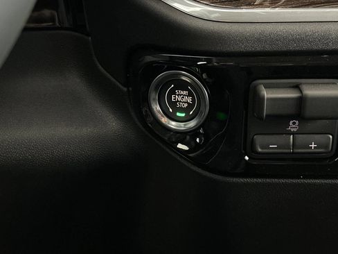 New 2026 Chevrolet Silverado 1500 LT w/ Leather Package AWD/4WD image 22