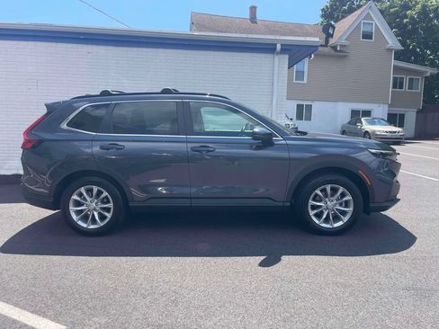 Used 2024 Honda CR-V EX-L image 4