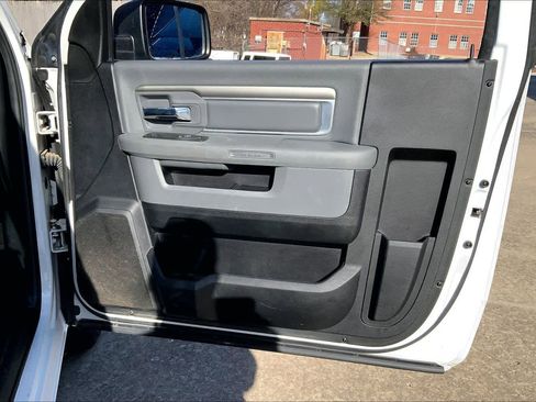 Used 2014 RAM 1500 Tradesman w/ Power & Remote Entry Group image 16