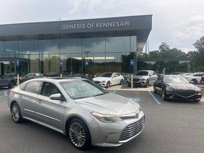 Used 2016 Toyota Avalon Limited w/ Toyota Safety Sense Package
