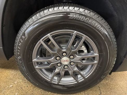 New 2026 GMC Acadia Elevation w/ LPO, Floor Liner Package AWD/4WD image 9