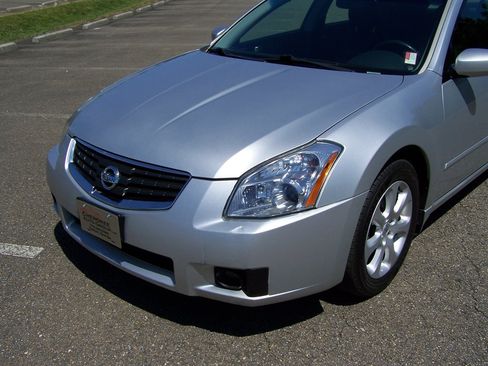 Used 2008 Nissan Maxima 3.5 SL w/ Platinum Edition Pkg FWD image 16