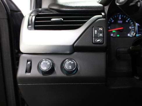 Used 2019 Chevrolet Tahoe LT image 10