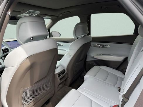 New 2026 Genesis GV70 2.5T Advanced image 24