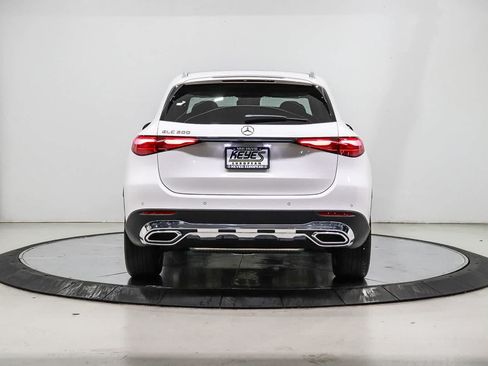 Certified 2026 Mercedes-Benz GLC 300 image 3