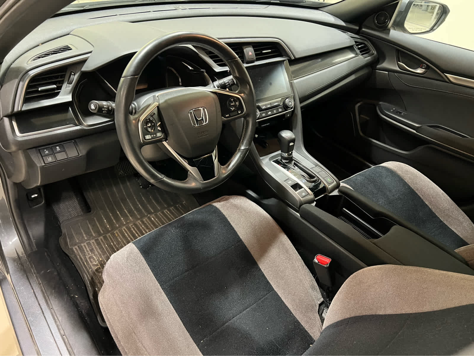Used 2020 Honda Civic EX image 12