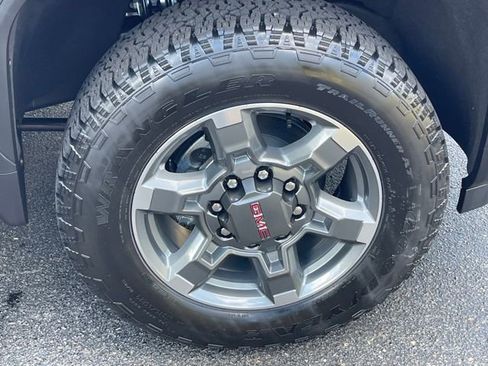 New 2026 GMC Sierra 2500 SLT w/ SLT Premium Package image 28