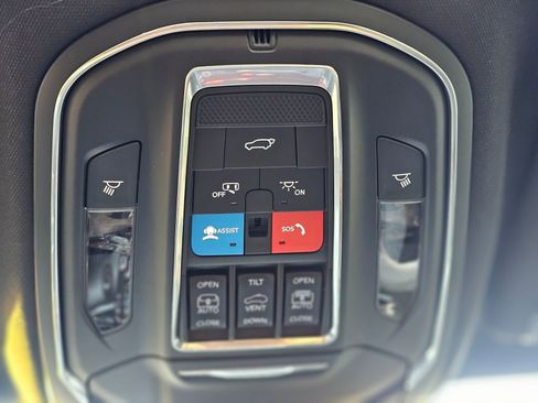 New 2026 Jeep Grand Wagoneer L Limited AWD/4WD image 19