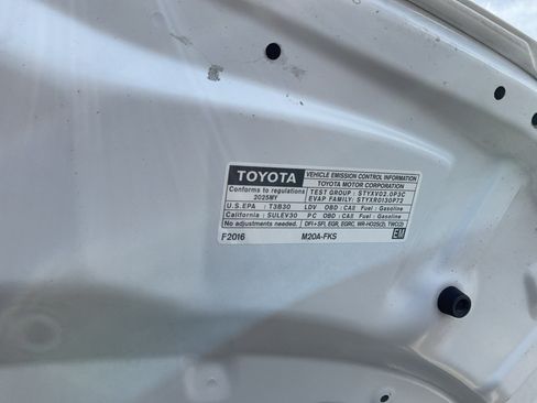 Used 2025 Toyota Corolla LE FWD image 23