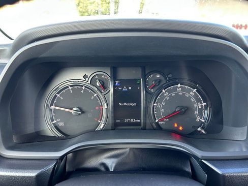 Used 2023 Toyota 4Runner 40th Anniversary SE AWD/4WD image 16