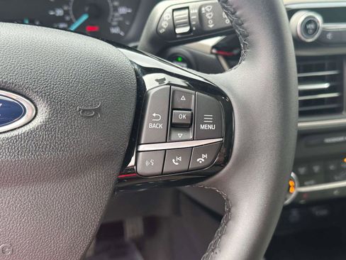 Used 2022 Ford Escape SE w/ Cold Weather Package image 20