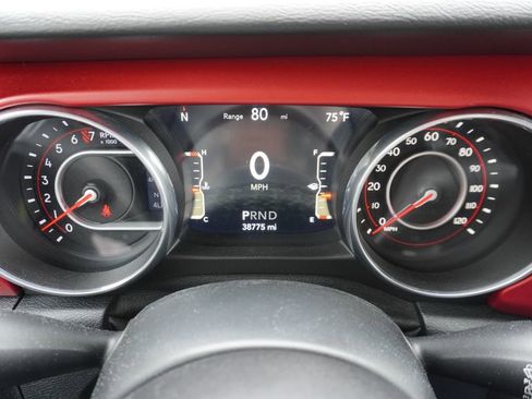 Used 2018 Jeep Wrangler Unlimited Rubicon AWD/4WD image 11