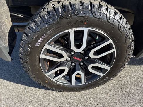 Used 2023 GMC Sierra 1500 AT4 w/ AT4 Premium Package image 36