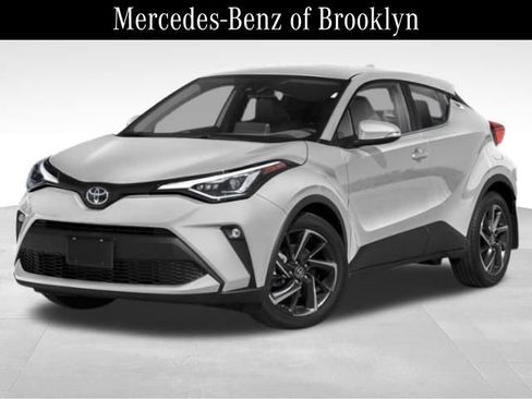 Used 2021 Toyota C-HR LE FWD image 1
