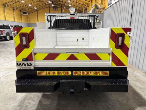 Used 2021 Ford F250 XL w/ Power Equipment Group image 8